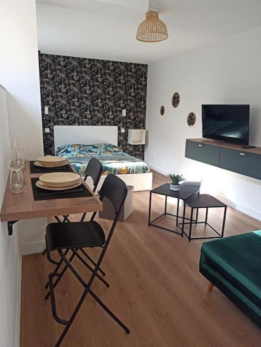 קרקסון Superbe Appt Avec Cour Et Parking Gratuit A 5Min De La Cite Medievale מראה חיצוני תמונה